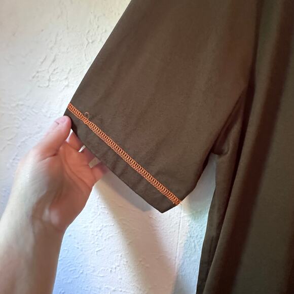 CHAMPION Performance Brown Orange Men's Shirt ~ Cleveland Browns Colors ~ Medium - Picture 4 of 7